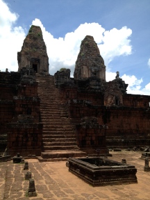 The majestic Prea Rup temple ruins.